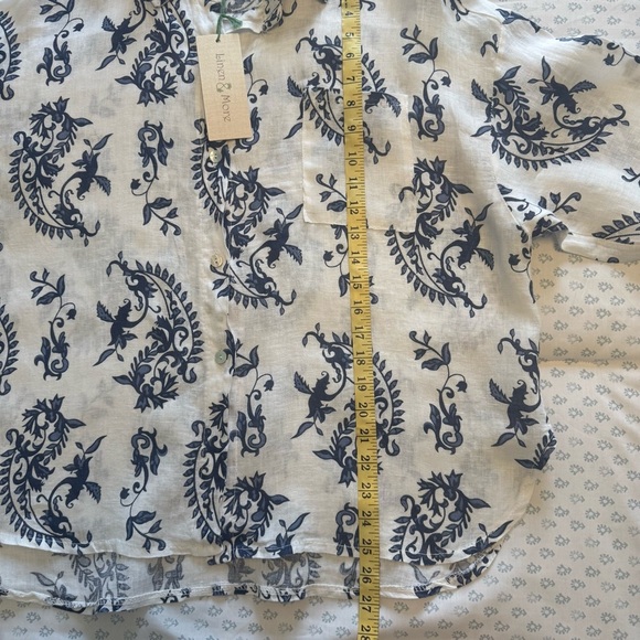 Linen & More NWT Women’s 100% Linen Navy and White Paisley Floral Women's Top - Picture 3 of 6